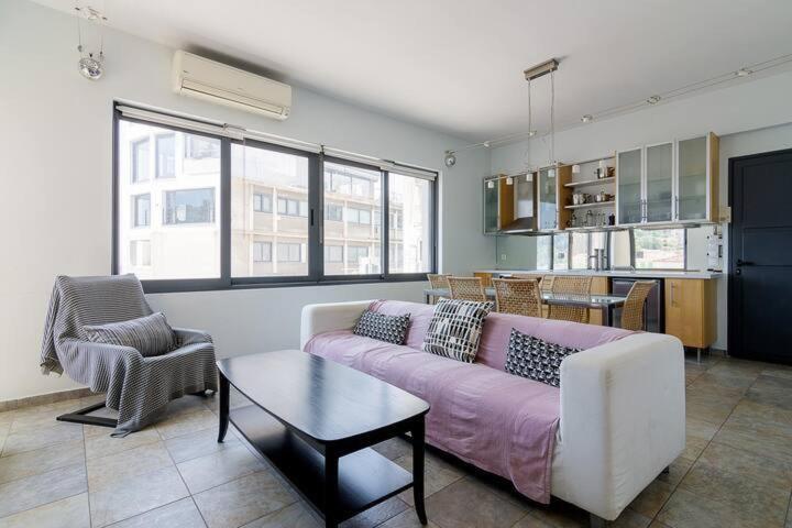 Apartamento 1bedroom House In The Center With Great View Atenas